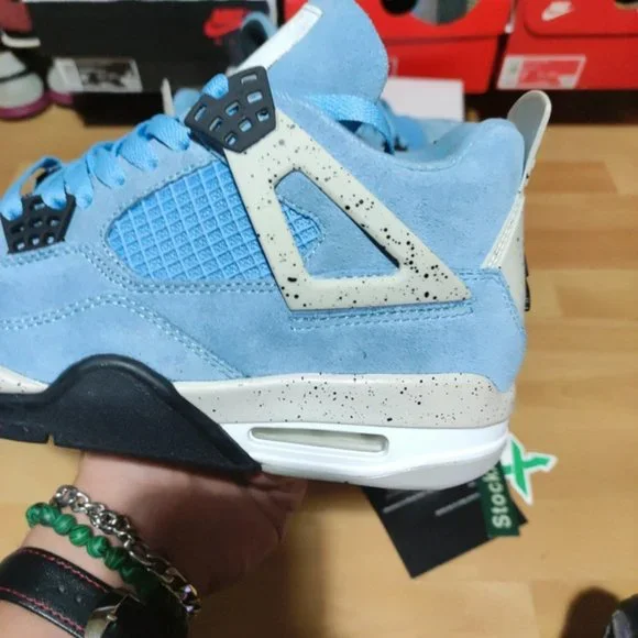 Jordan 4 Retro College Blue